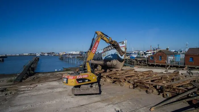 CLS: CIVIL ENGINEERING - DEMOLITION - GROUNDWORKS - NATIONWIDE - LINCOLNSHIRE BASED - GRIMSBY DEMOLITION